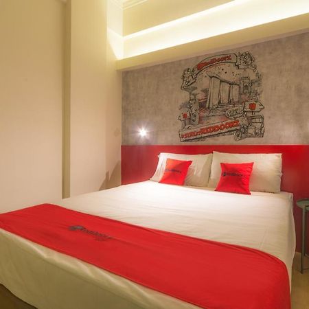 Отель Reddoorz At Geylang Сингапур Экстерьер фото